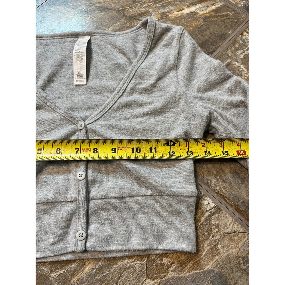 Alo Yoga Alolux Cropped Me-Time Cardigan Womens Small Grey V-Neck - Picture 7 of 8